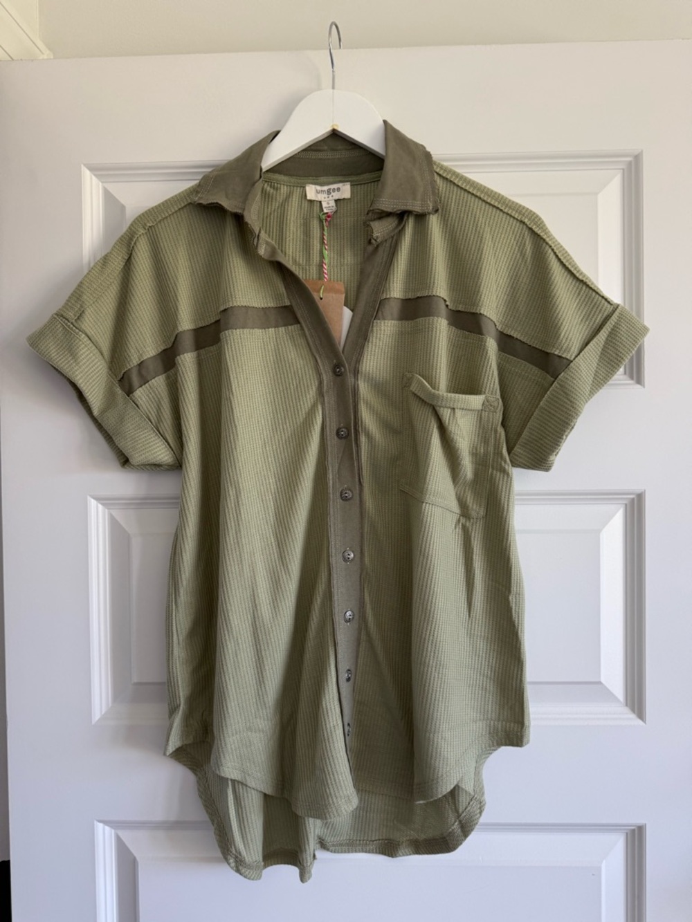 UMGEE MIXED MEDIA WAFFLE KNIT BUTTON DOWN TOP NWT